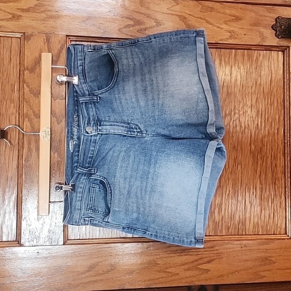 Old Navy Light Blue Rolled-Hem Jean Shorts